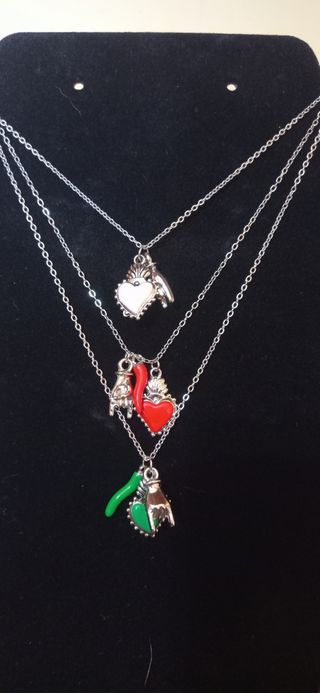 Collana portafortuna cuore e peperoncino