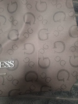 Bolso Guess Marrón y Plateado