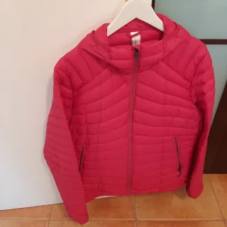 Chaqueta acolchada ligera rosa fusia