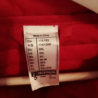 Chaqueta acolchada ligera rosa fusia