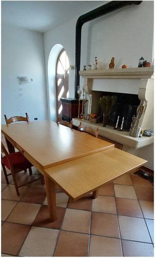 Tavolo + 4 Sedie Legno e Tessuto