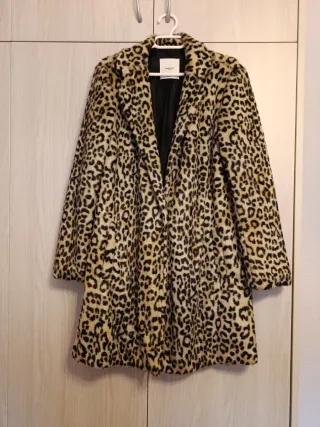 Abrigo pelo Mango estampado leopardo Talla S