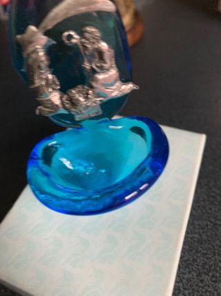 sacra famiglia in argento su acquasantiera