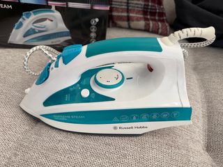 Plancha Russell Hobbs Supreme Steam Pro 2600W