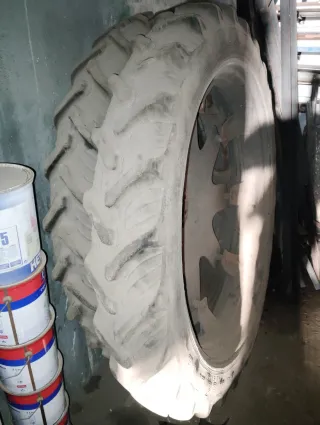 Ruedas estrechas tractor