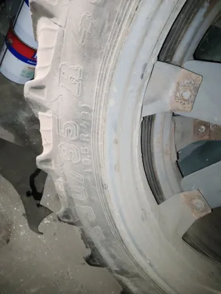 Ruedas estrechas tractor