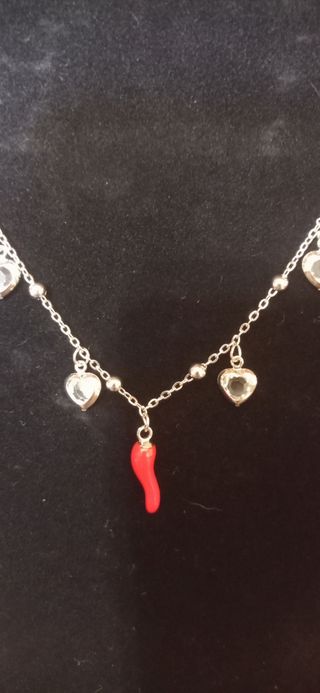 Collana con ciondolo cornetto rosso