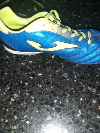 Scarpini da calcio Joma blu e gialli