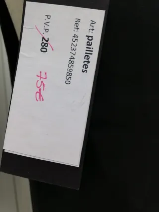 Vestido negro con estampado