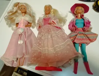 3 Bambole Barbie Vintage con Abiti Rosa