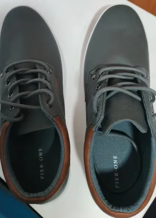 Zapatillas Pier One grises y marrones