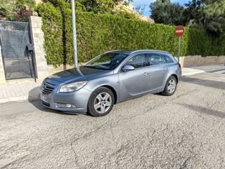 Opel Insignia Tourer 2.0 CDTI 2012