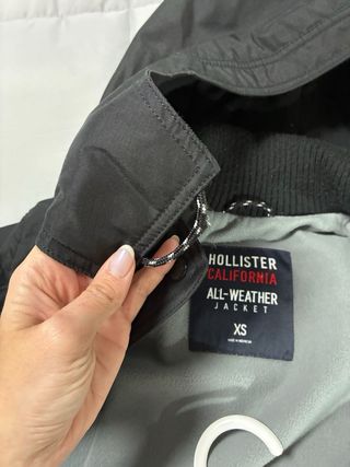 Abrigo Hollister Negro Mujer