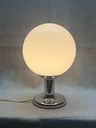 Lámpara Vintage Bola Blanca Metal