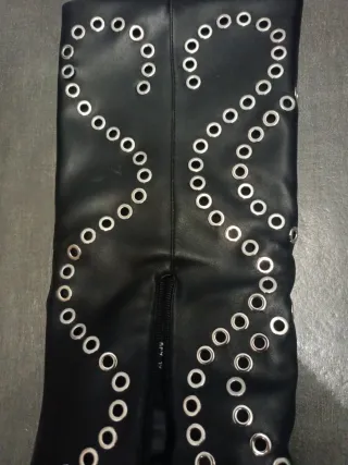 Stivali La Flor neri con borchiette in metallo