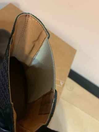 Botas Chelsea Negras con Estampado