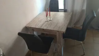 Mesa y 3 Sillas Comedor