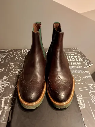 Stivaletti in vera pelle lavorazione inglese