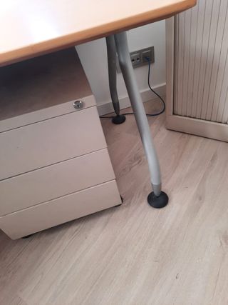 Mesa de despacho L + buc