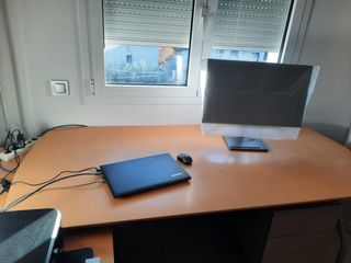 Mesa de despacho L + buc