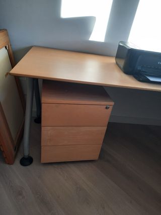 Mesa de despacho L + buc