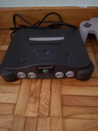 Console Nintendo 64 + 2 Controller