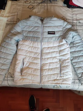 Chaqueta McKenzie gris y blanca