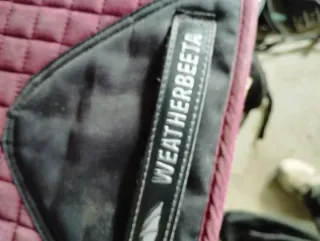 Mantilla doma burdeos y vendas Weatherbeeta