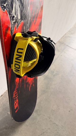 equipo de snow banana lib tech attack