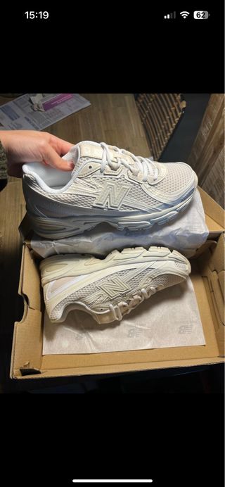 New Balance 740 Beige/Blanco