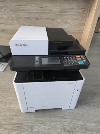Impresora Kyocera M5526cdn Multifunción