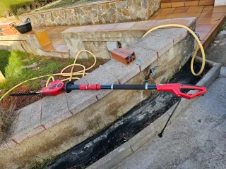 Cortasetos Eléctrico Telescópico HHTI 40