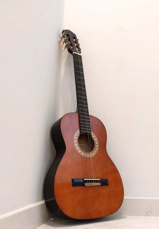Chitarra Yosué Martínez regalo Navidad