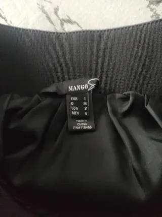 Falda Mango negra bordados