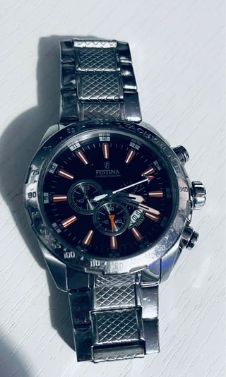 Reloj Festina Chronograph Negro y Plateado