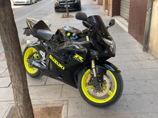 Suzuki GSX-R 600 Negra