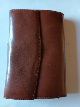 Billetera de cuero marrón