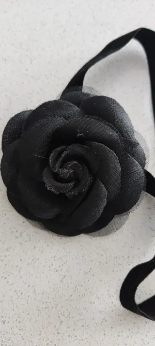 Accesorios negros de tela