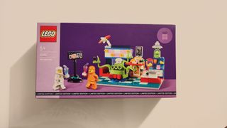 LEGO 40687 Alien Space Diner Nuovo Sigillato