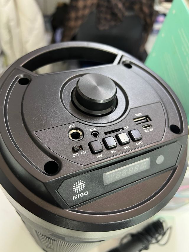 Altavoz Bluetooth Ikrea WF4062 con Micrófono