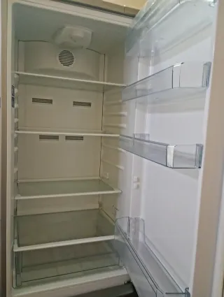 Frigorífico Beko Pantalla digital