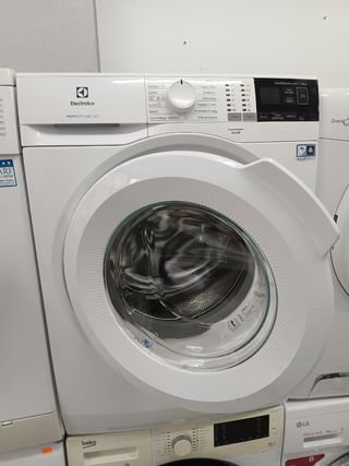 Lavadora Electrolux PerfectCare 600 8kg