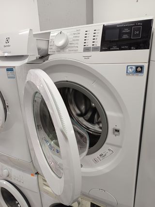 Lavadora Electrolux PerfectCare 600 8kg