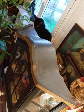 Vetrinetta vintage nero e oro