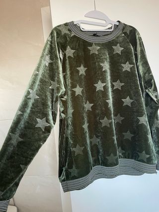 Sudadera terciopelo verde estrellas