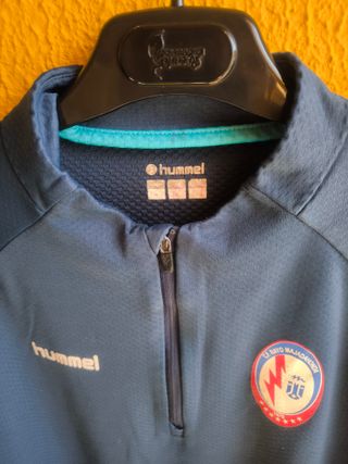 Sudadera player Hummel Rayo Majadahonda Talla M