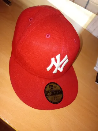 Gorra New Era NY Roja Talla 7 1/4