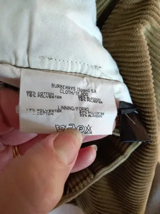 Pantalones de pana azul y verde