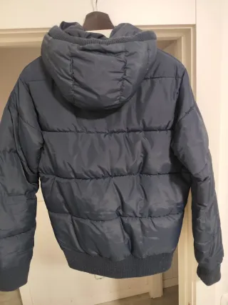 Chaqueta acolchada azul marino