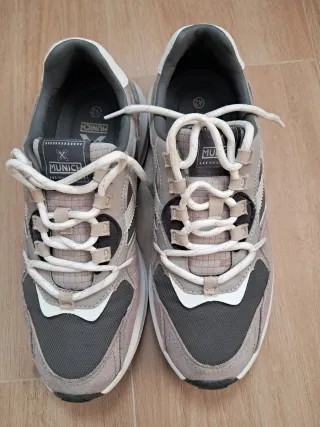 Zapatillas Munich Talla 42 Gris y Blanco